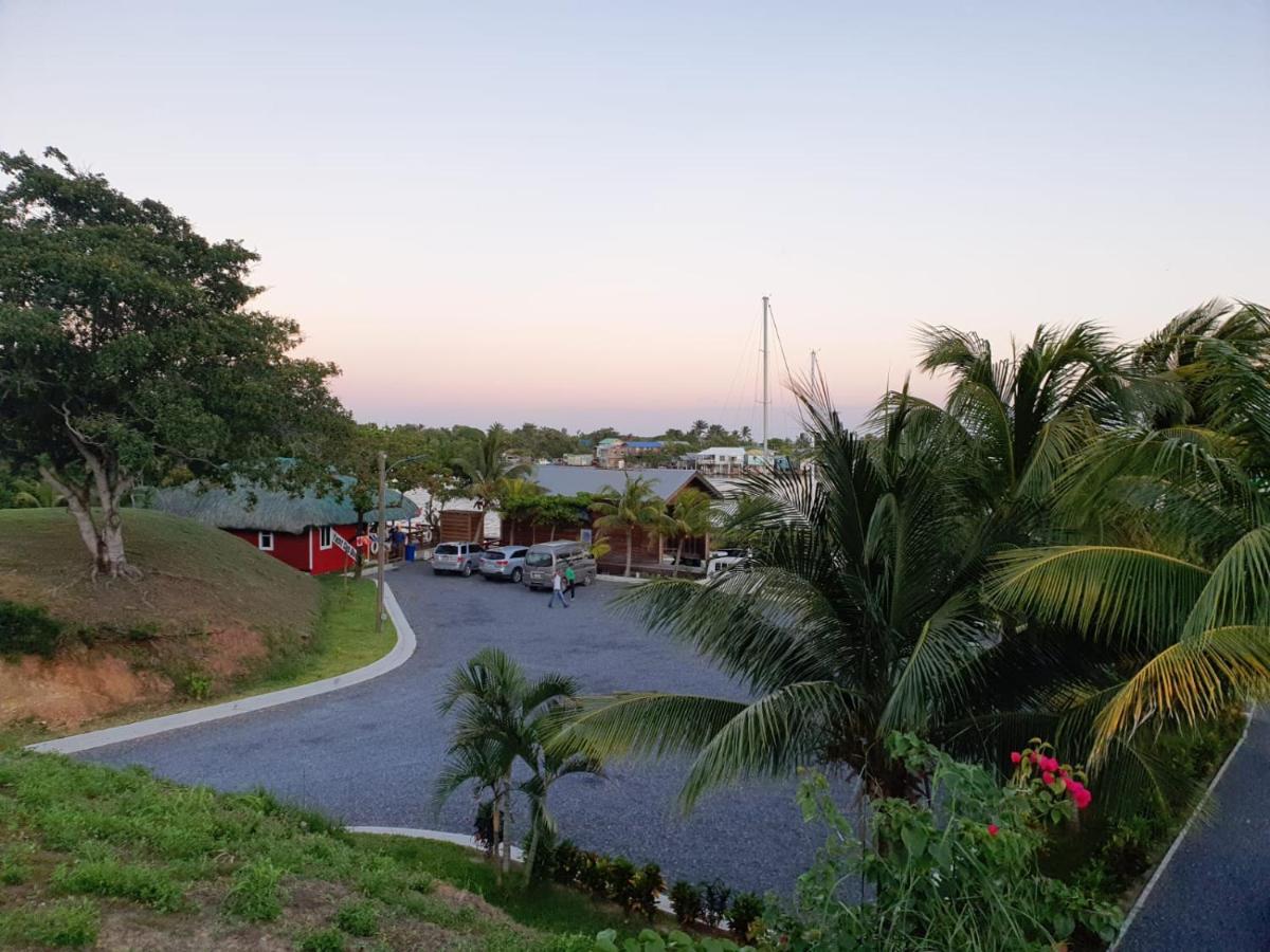 Hotel And Dive Center Roatan Yacht Club French Harbour المظهر الخارجي الصورة